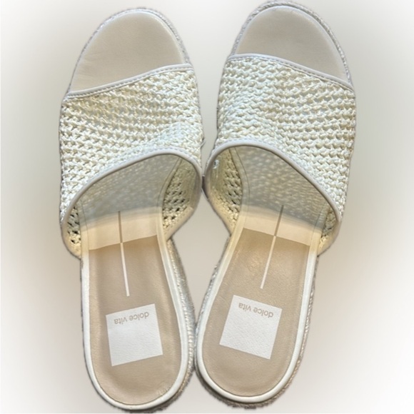 Dolce Vita Shoes - Dolce Vita Ladin platform heels NWT size 9